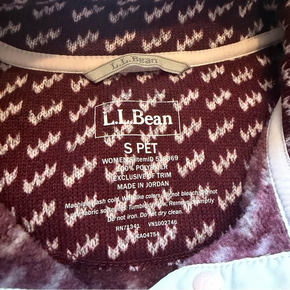 Women's L.L.Bean Sweater Fleece Pullover - Picture 4 of 5